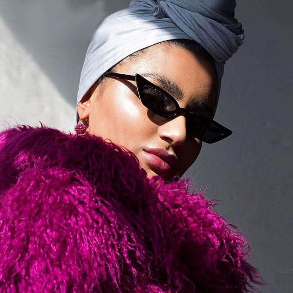 Black Vintage cat eyes small frame sunglasses